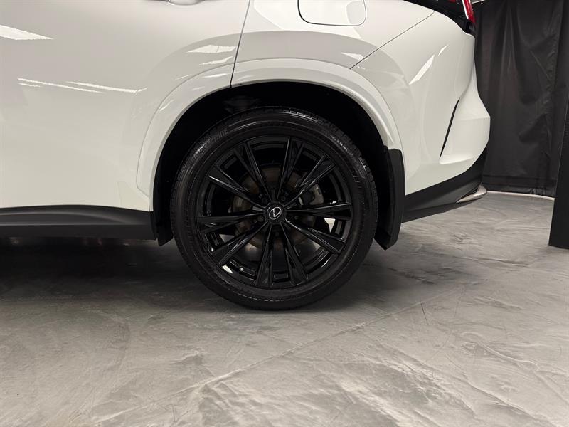 lexus NX 350 2022 - 9