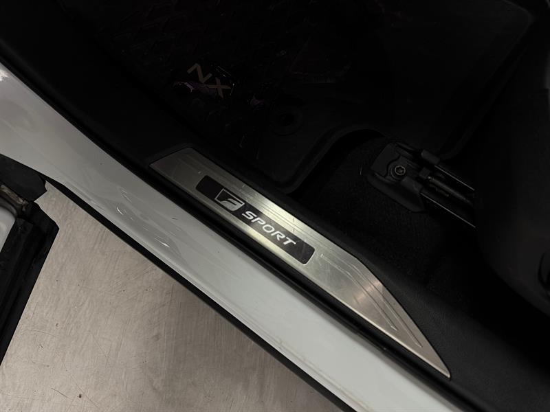 lexus NX 350 2022 - 26