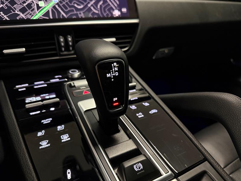 porsche Cayenne Coupe 2023 - 26