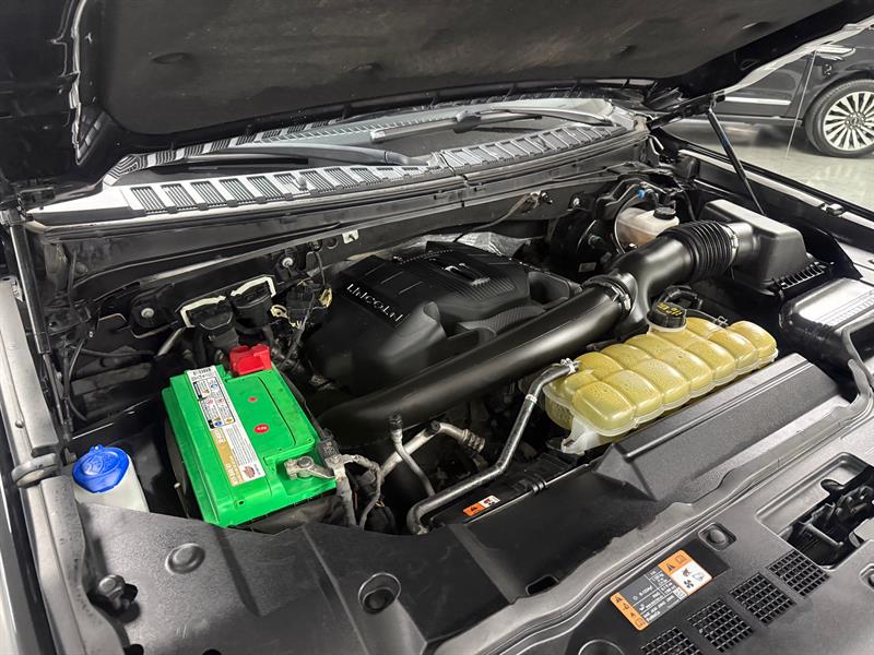 lincoln Navigator 2019 - 32