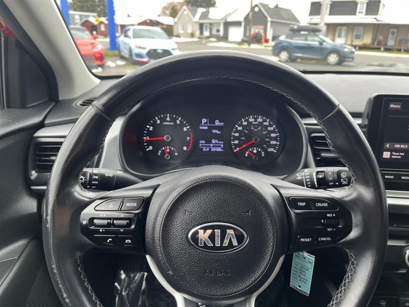 kia Rio 2023 - 11