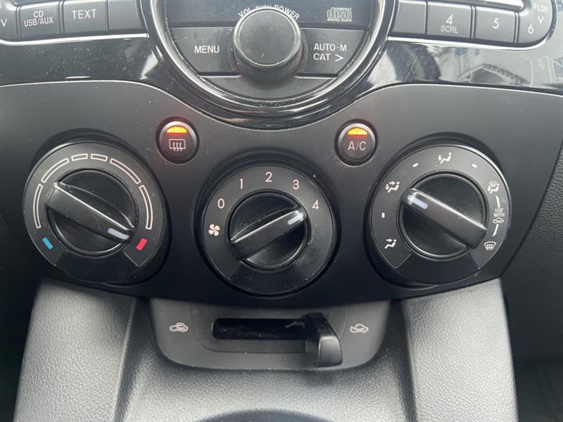 mazda Mazda2 2013 - 11