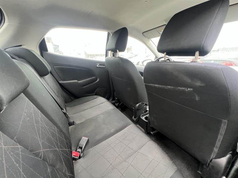 mazda Mazda2 2013 - 23
