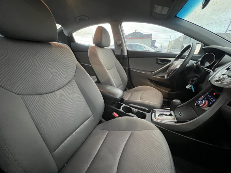hyundai Elantra 2013 - 24