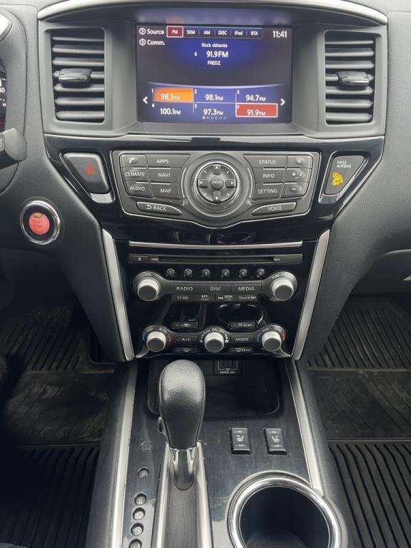 nissan Pathfinder 2018 - 23