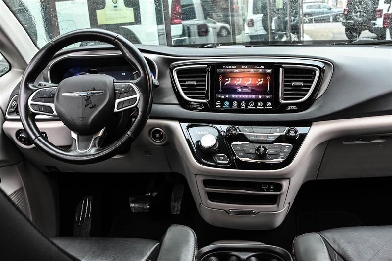 chrysler Pacifica Hybrid 2020 - 13