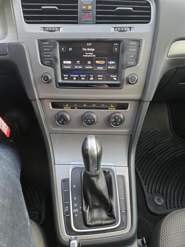 volkswagen Golf SportWagen 2017 - 21