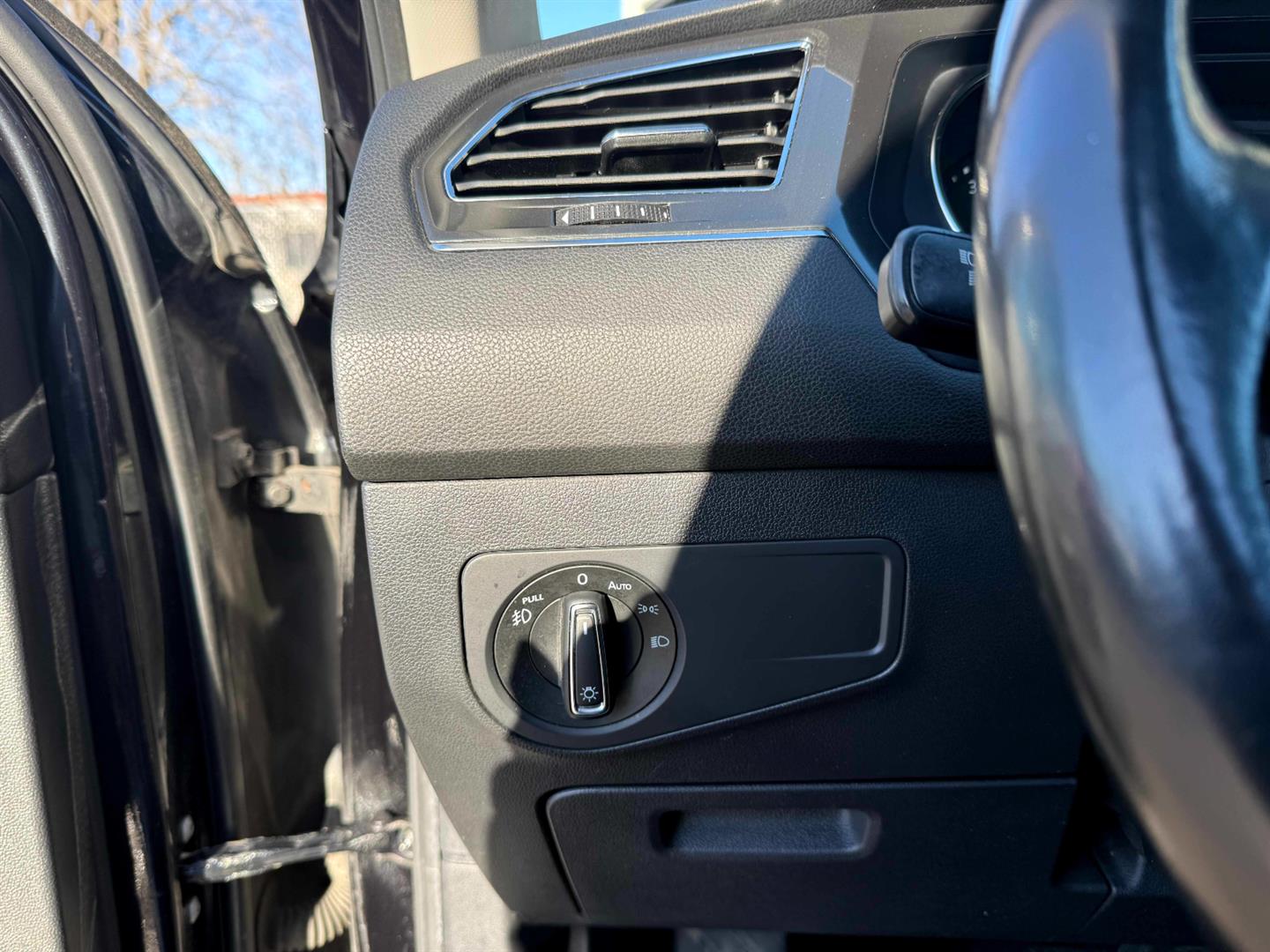 volkswagen Tiguan 2018 - 23