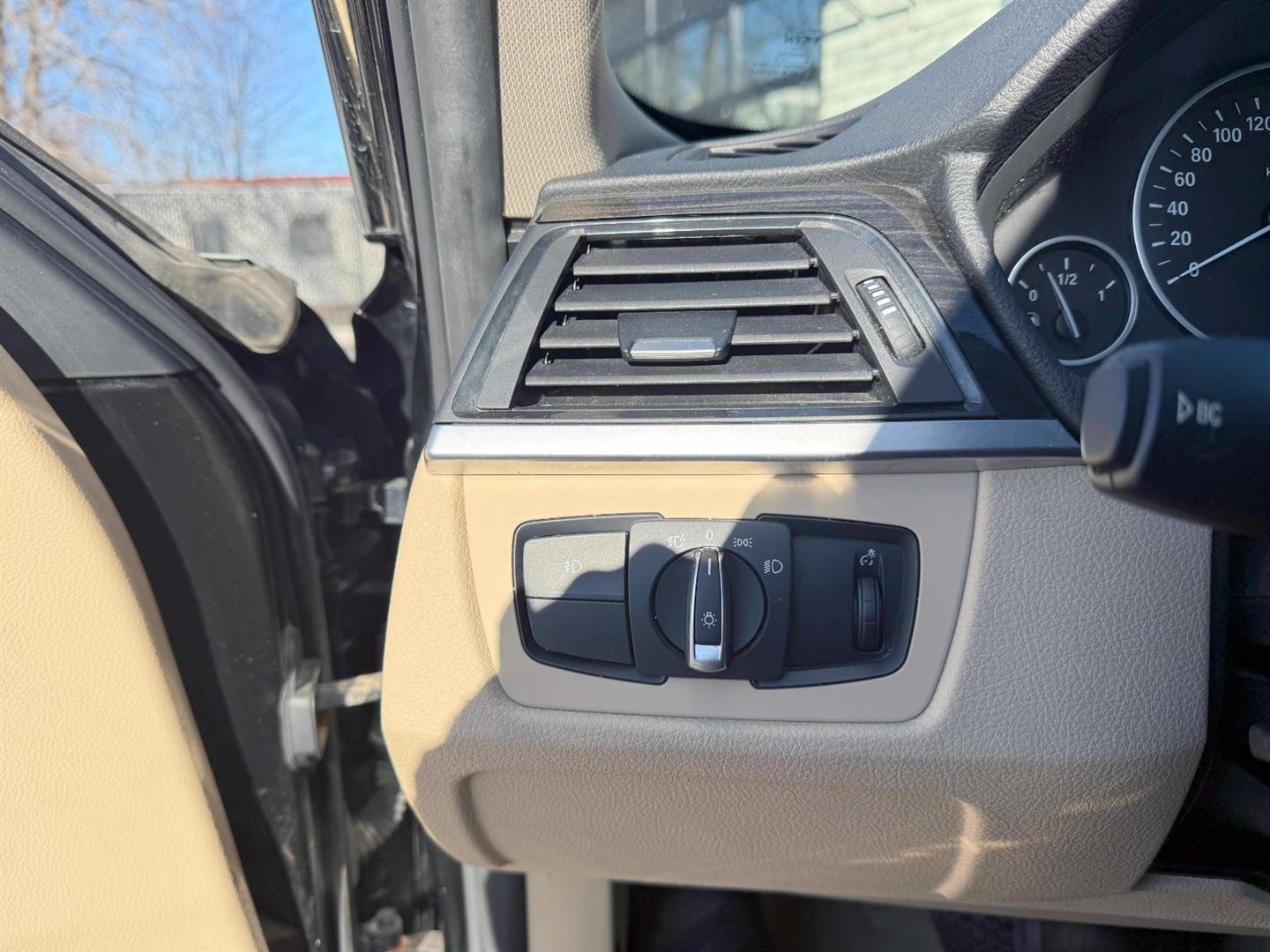 bmw Série 3 2015 - 24