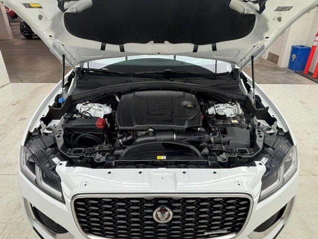 jaguar F-PACE 2023 - 9