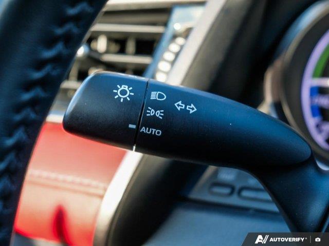 toyota Camry 2023 - 18