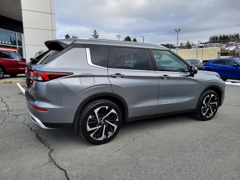 mitsubishi Outlander 2022 - 10