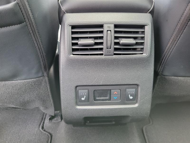 mitsubishi Outlander 2022 - 21