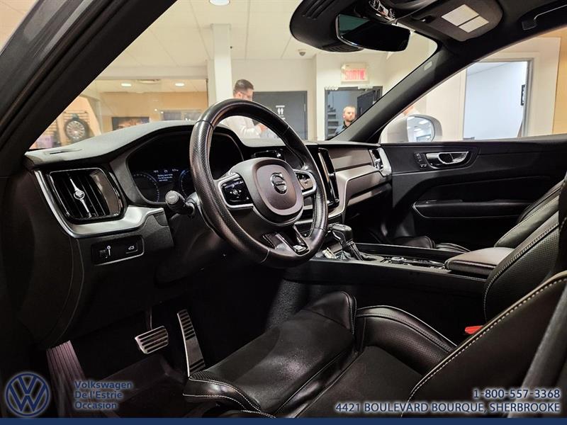 volvo XC60 2019 - 9