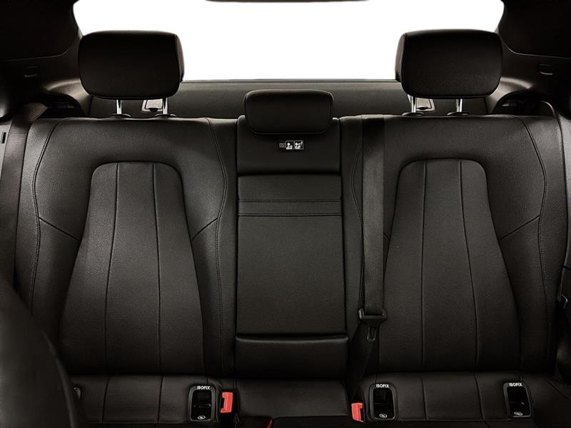 mercedes-benz A-Class 2020 - 19