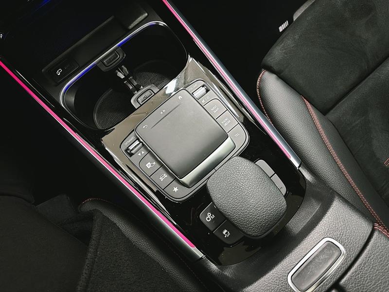 mercedes-benz GLB 2022 - 17