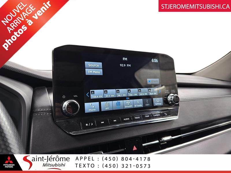 mitsubishi Outlander 2022 - 12