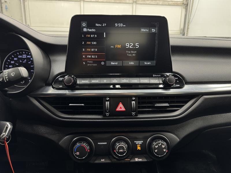 hyundai Elantra 2020 - 28