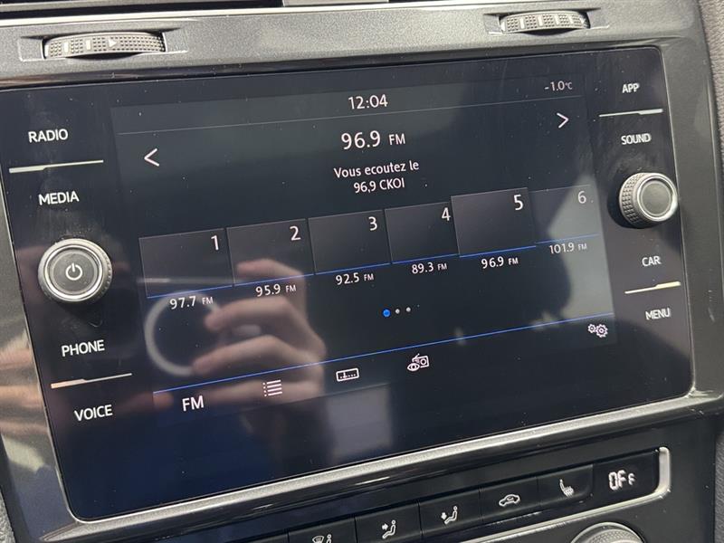 volkswagen Golf 2019 - 24