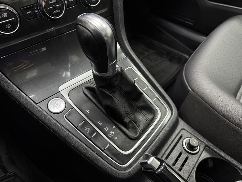 volkswagen Golf 2019 - 28