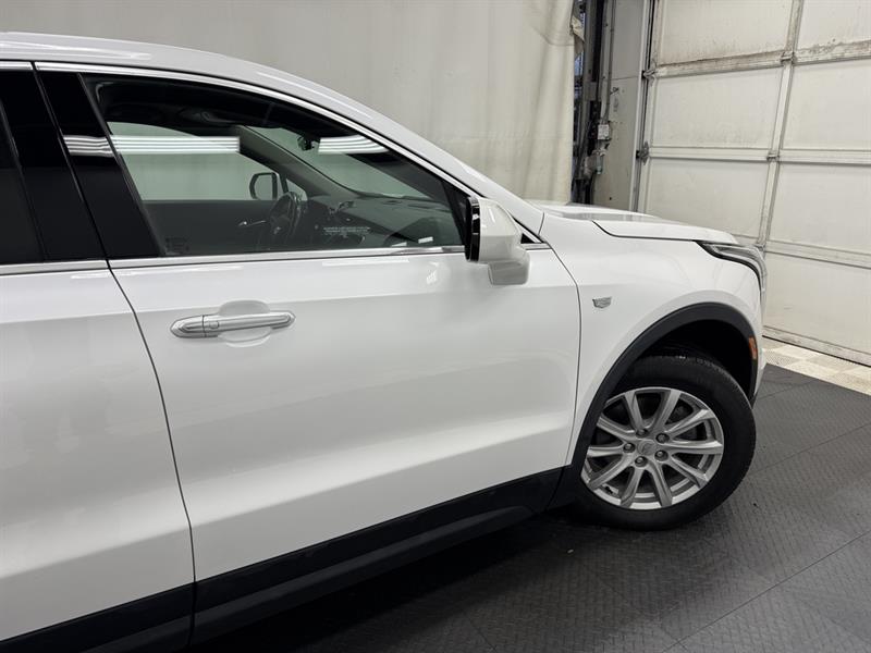 cadillac XT4 2022 - 13