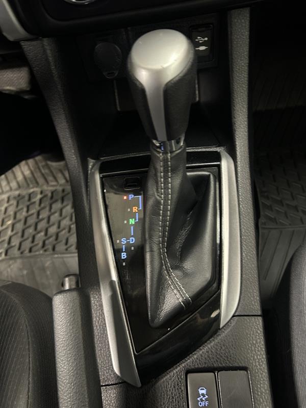 toyota Corolla 2019 - 13