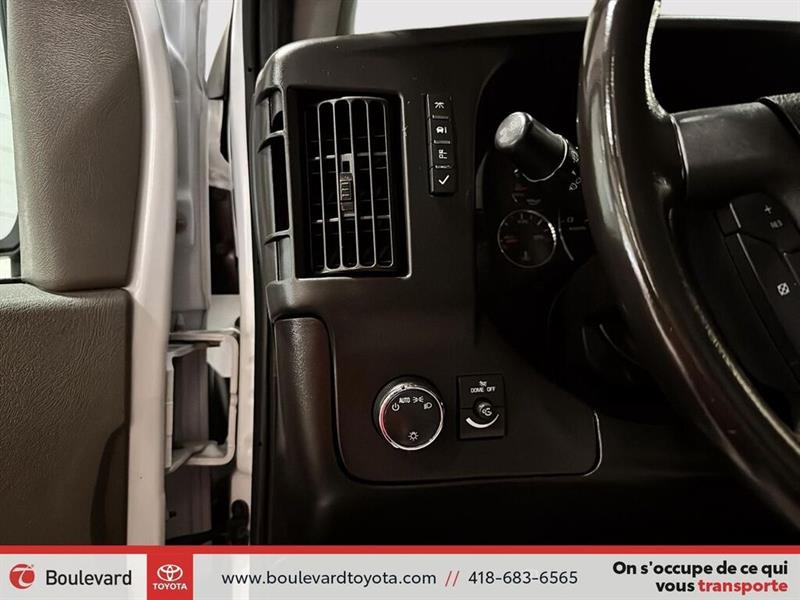 gmc Savana 2023 - 10