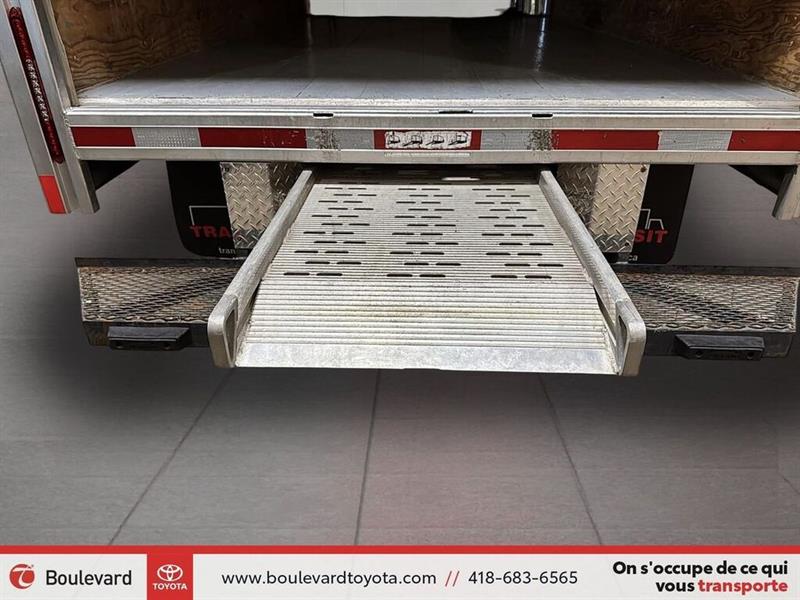 gmc Savana 2023 - 16