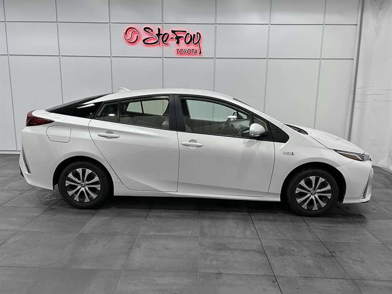 toyota Prius Prime 2021 - 10