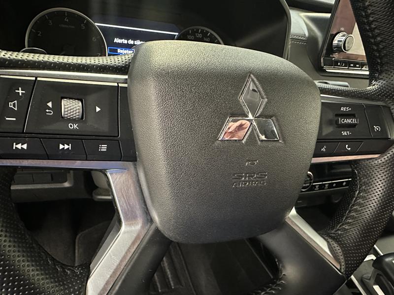 mitsubishi Outlander 2024 - 8