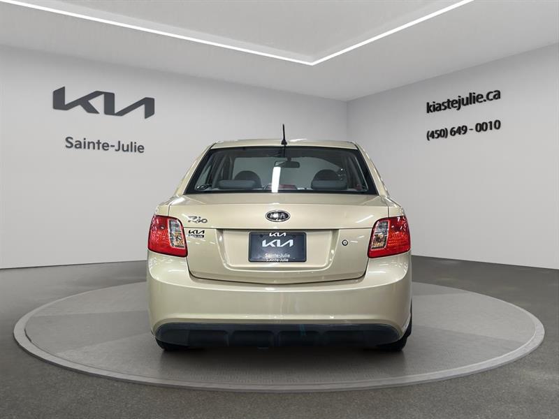 kia Rio 2011 - 4