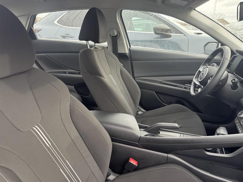 hyundai Elantra 2023 - 26