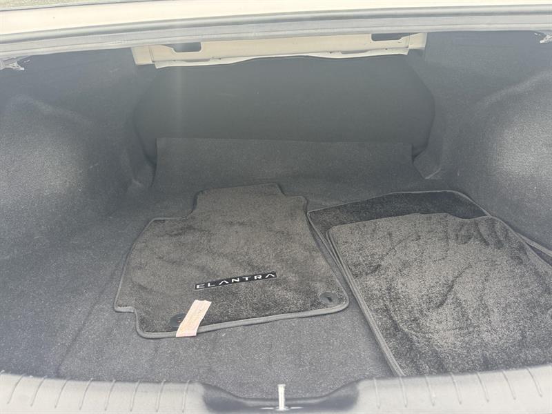 hyundai Elantra 2023 - 30
