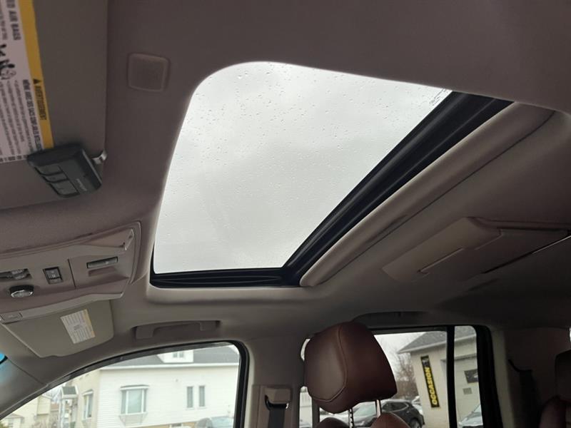 cadillac Escalade ESV 2017 - 29