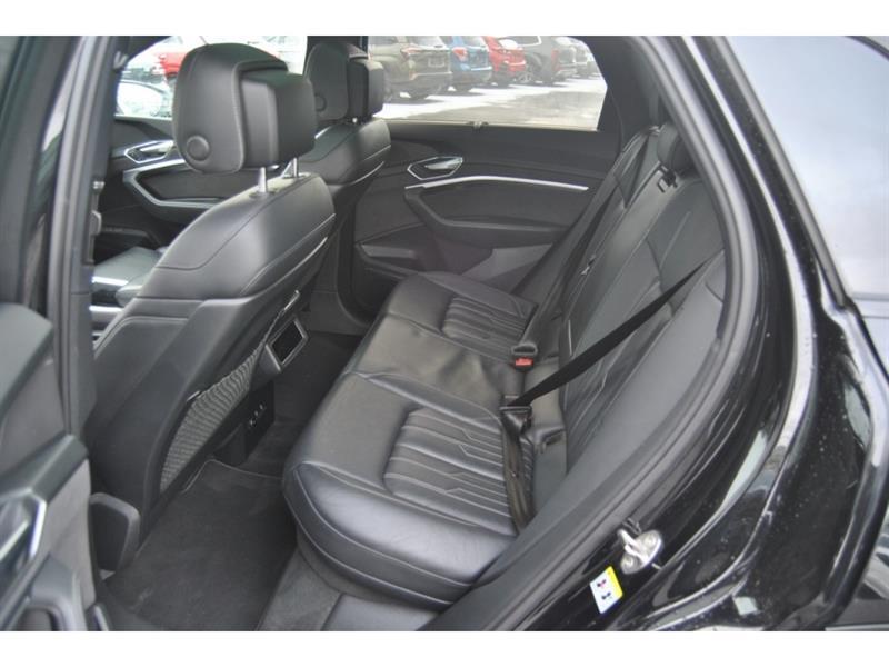 audi e-tron 2022 - 10