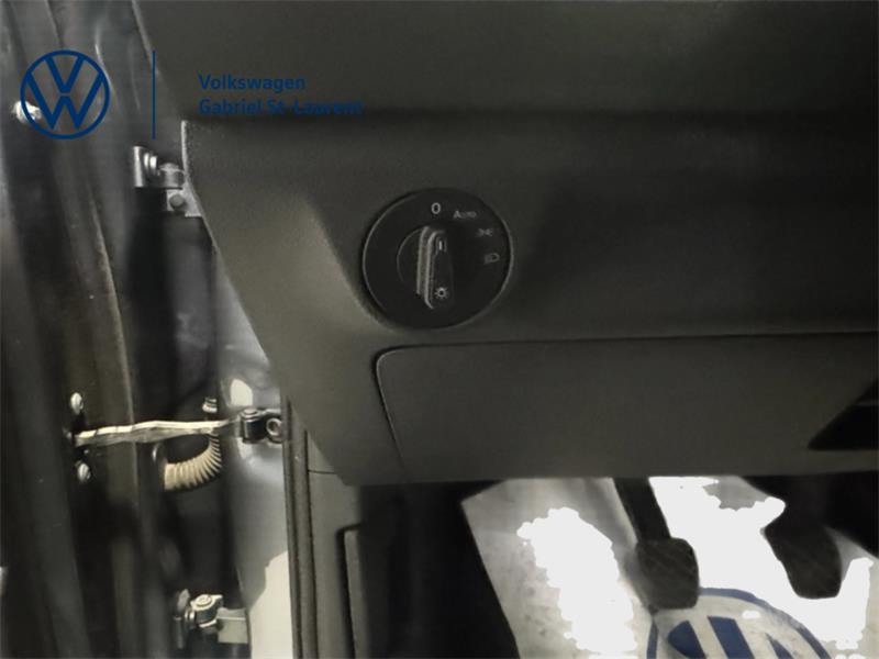 volkswagen Jetta 2019 - 13