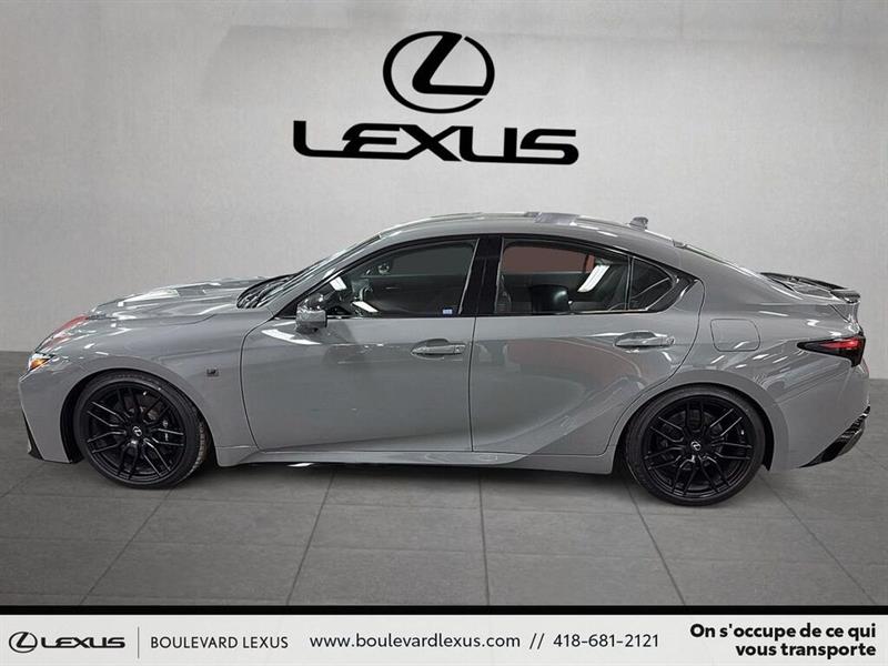 lexus IS  2022 - 6