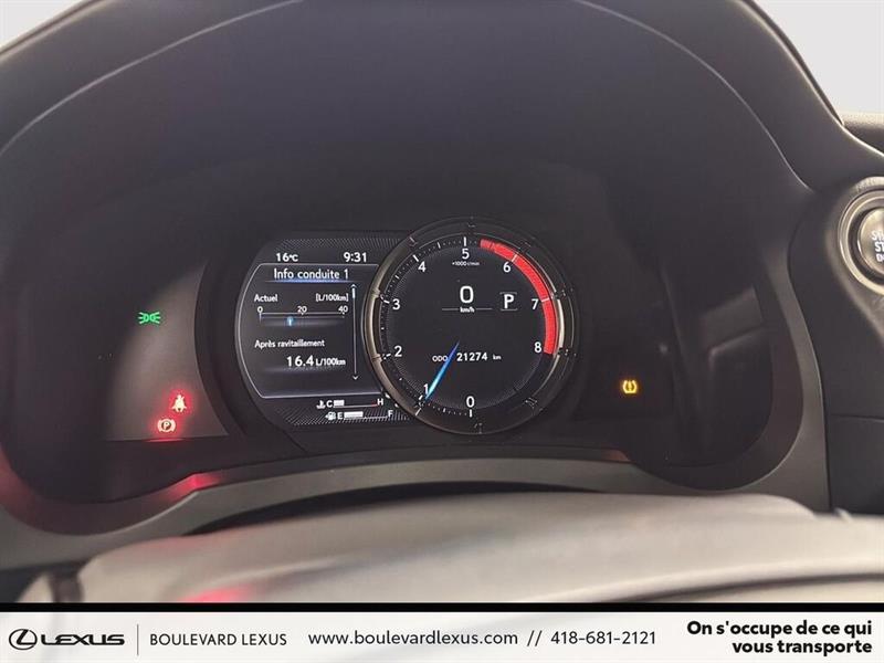 lexus IS  2022 - 13