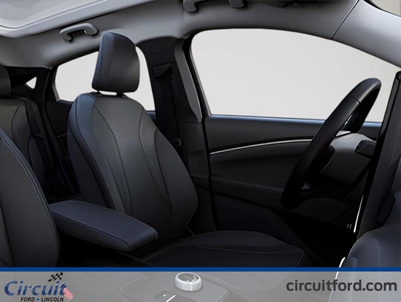 ford Mustang Mach-E 2025 - 4