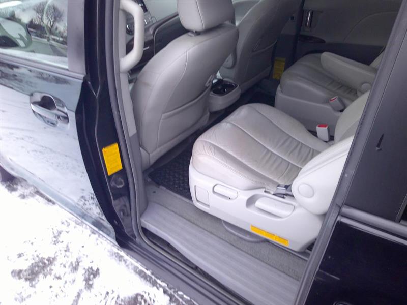 toyota Sienna 2013 - 8