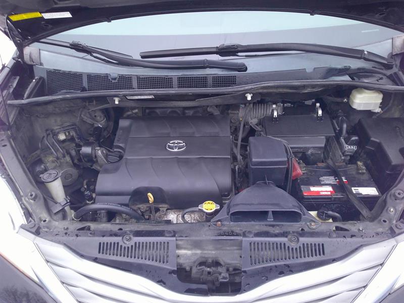 toyota Sienna 2013 - 16