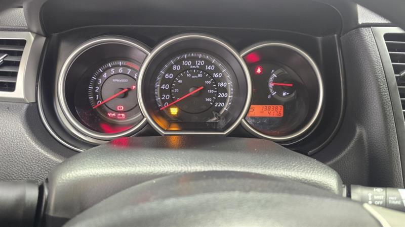 nissan Versa 2012 - 8