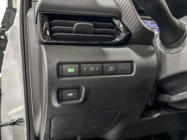 nissan Sentra 2023 - 12