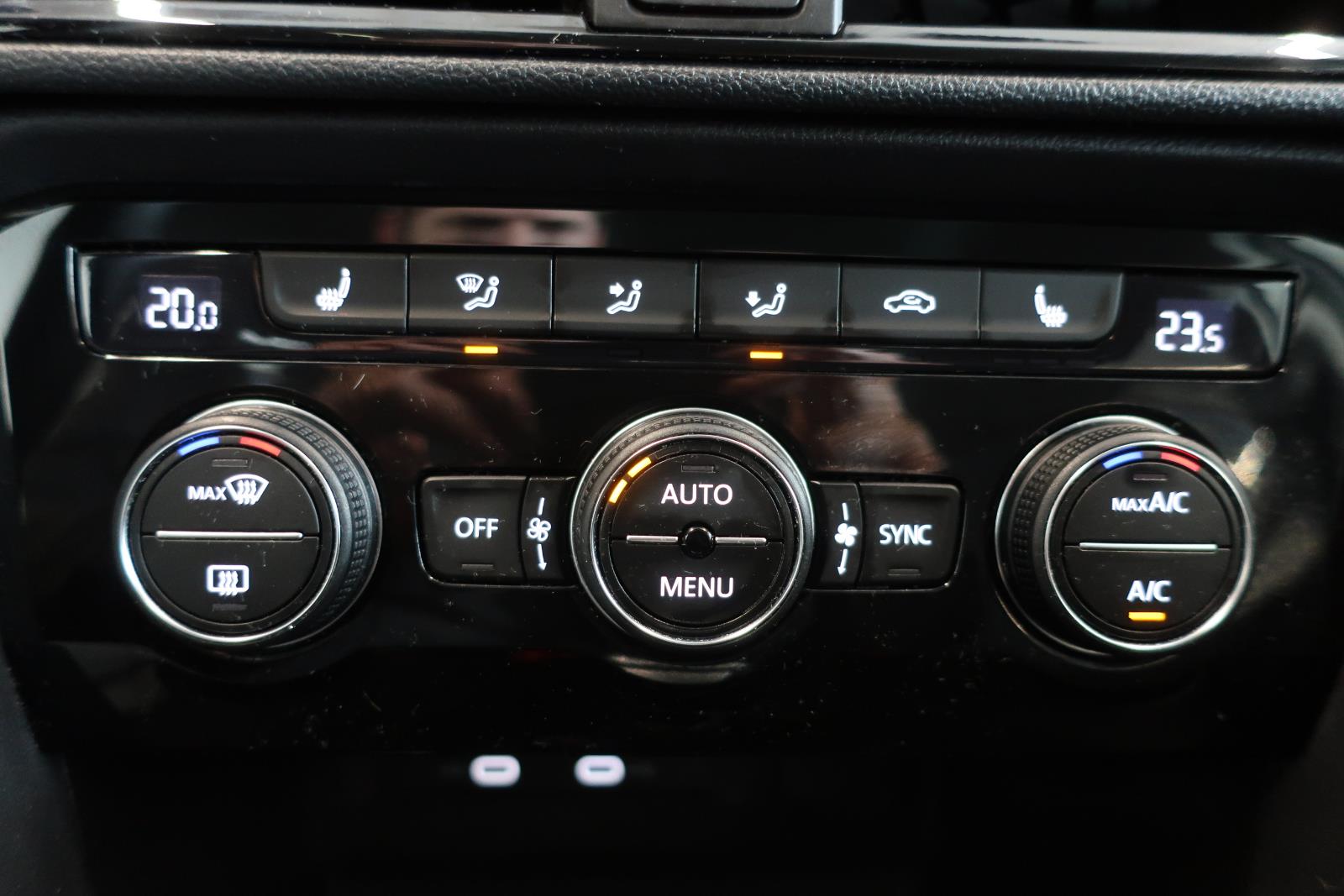 volkswagen Taos 2024 - 17