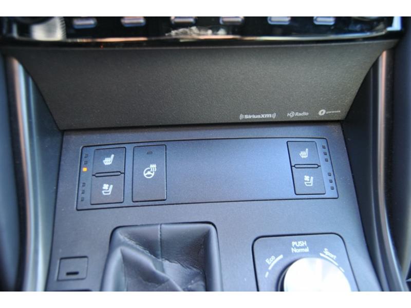 lexus IS  2024 - 20