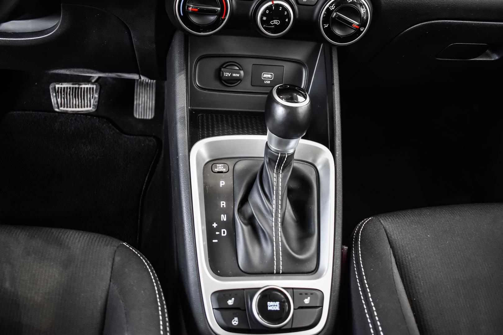 hyundai Venue 2021 - 11