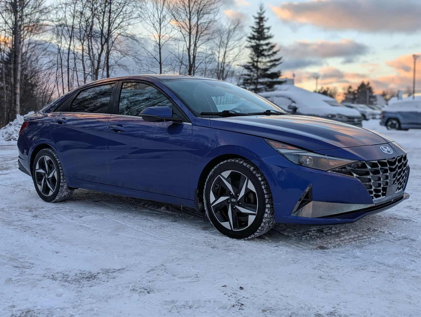 hyundai Elantra 2023