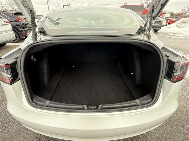 tesla Model 3 2021 - 8