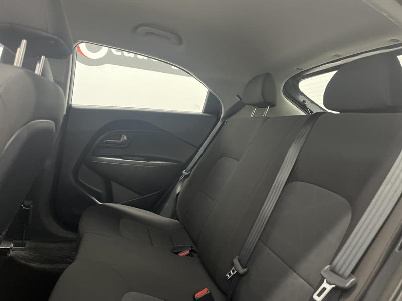 kia Rio 2017 - 8