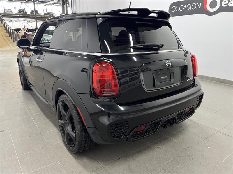 mini Hatchback 2019 - 3